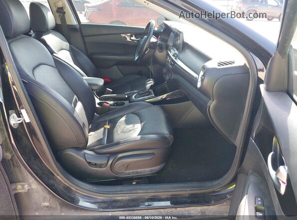 3KPF54AD0KE029643 2019 KIA FORTE Black Вид салону спереду