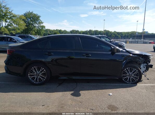 3KPF54AD0NE496324 2022 KIA FORTE Black Widok zestawu wskaźników