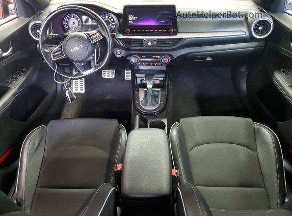3KPF54AD0PE558386 2023 KIA FORTE Red 