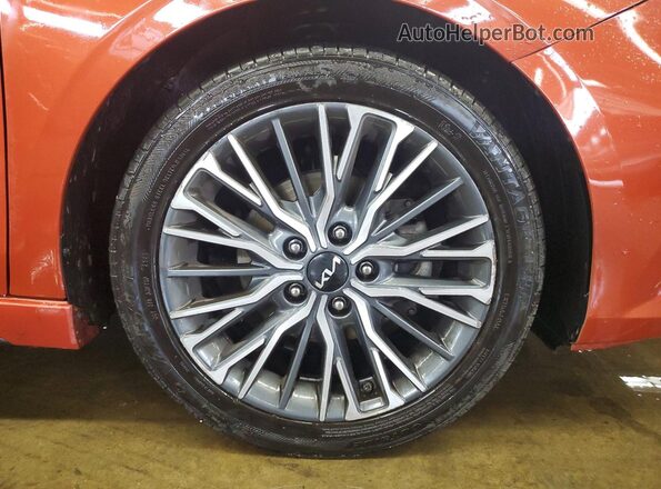 3KPF54AD0PE558386 2023 KIA FORTE Red 