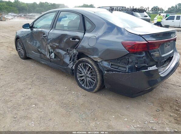 3KPF54AD0PE578668 2023 KIA FORTE Gray Widok z przodu