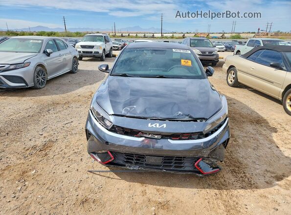 3KPF54AD0PE584633 2023 KIA FORTE Gray Widok z przodu