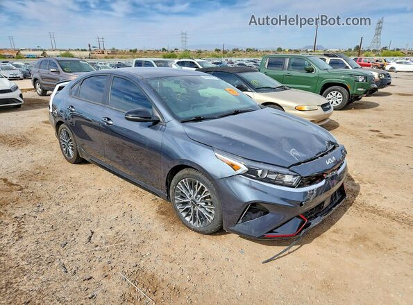 3KPF54AD0PE584633 2023 KIA FORTE Gray Przód prawy