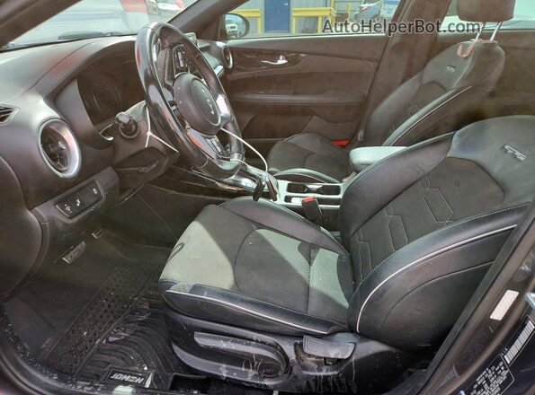 3KPF54AD0PE584633 2023 KIA FORTE Gray Widok wnętrza z przodu