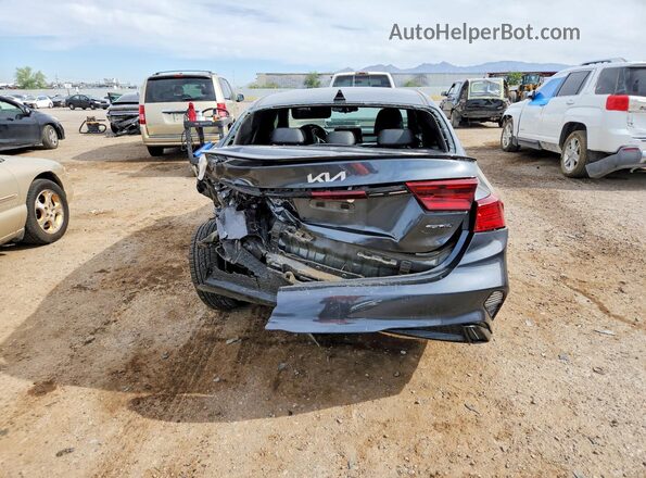 3KPF54AD0PE584633 2023 KIA FORTE Gray Widok z tyłu