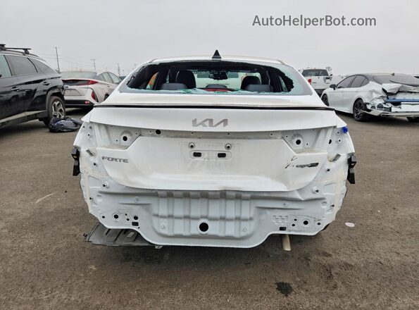 3KPF54AD0RE803481 2024 KIA FORTE Белый 
