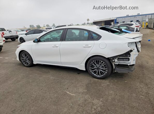 3KPF54AD0RE803481 2024 KIA FORTE Белый 