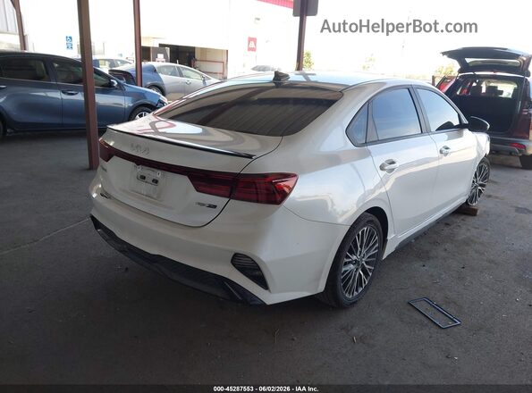 3KPF54AD1PE574614 2023 KIA FORTE White Задня права чверть