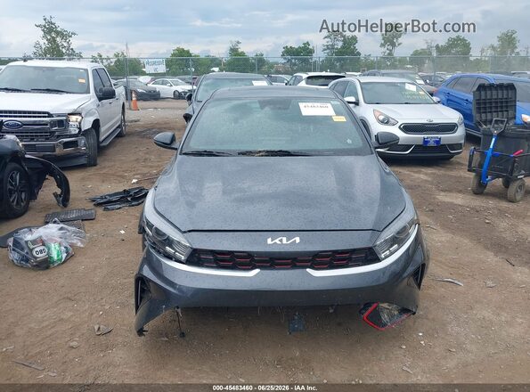 3KPF54AD1PE662515 2023 KIA FORTE Серый Вид задней части салона