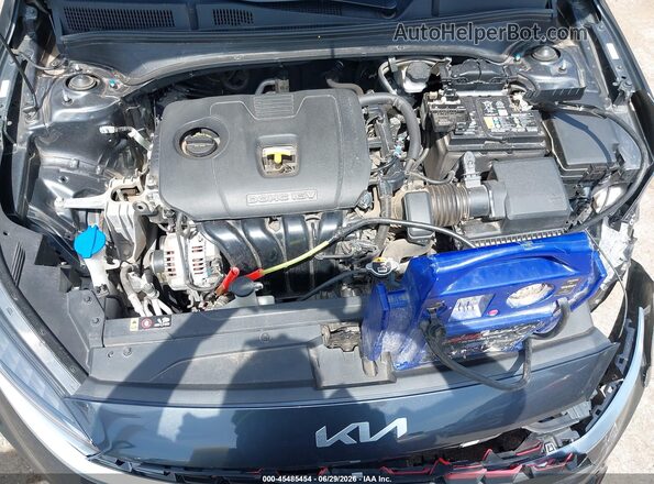 3KPF54AD1RE756669 2024 KIA FORTE Black Հետևի տեսք