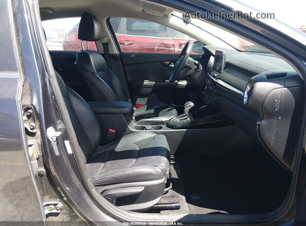 3KPF54AD2KE033449 2019 KIA FORTE Gray Вид салону спереду