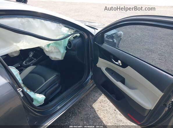 3KPF54AD2LE225455 2020 KIA FORTE Серый Вид салона спереди