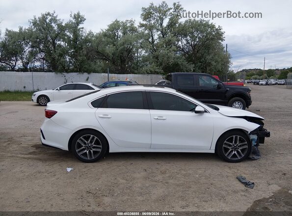 3KPF54AD2ME284006 2021 KIA FORTE White Вид задньої частини салону
