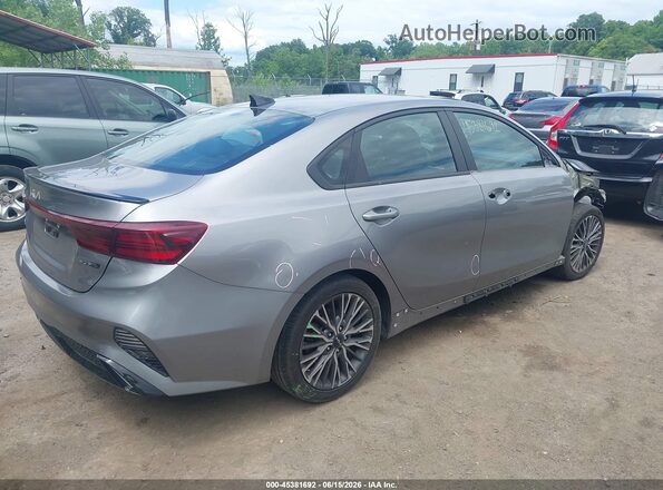 3KPF54AD2PE528418 2023 KIA FORTE Silver Задня права чверть