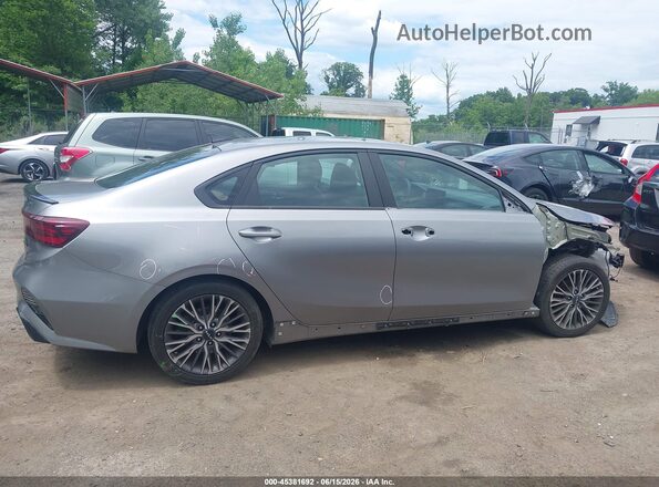 3KPF54AD2PE528418 2023 KIA FORTE Silver Панорамний вид салону 360°