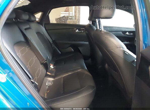3KPF54AD2PE533540 2023 KIA FORTE Blue Widok naklejki z numerem VIN