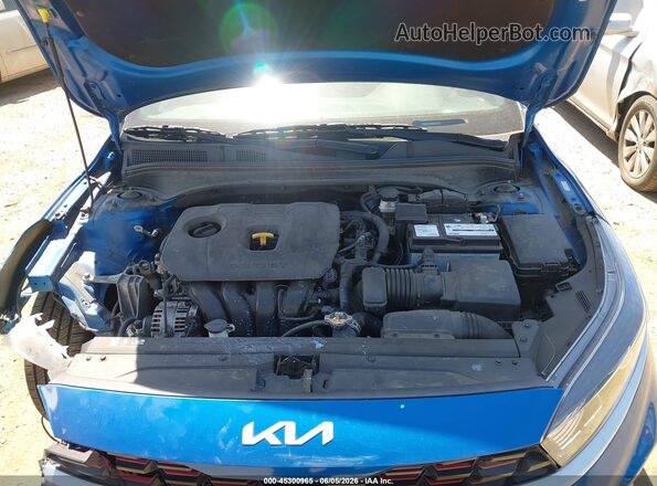 3KPF54AD3NE421892 2022 KIA FORTE Blue Rear view