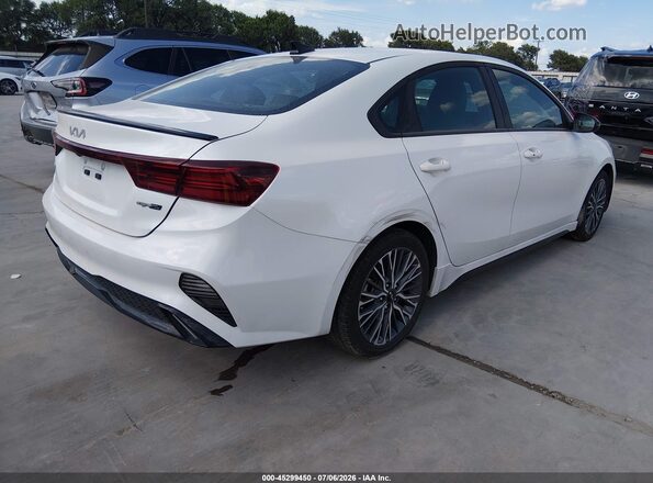 3KPF54AD3PE635008 2023 KIA FORTE White Tył prawy
