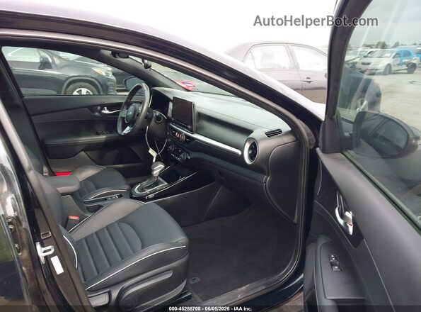 3KPF54AD3PE688744 2023 KIA FORTE Black Вид салону спереду