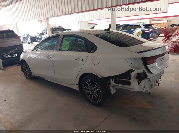 3KPF54AD3RE754986 2024 KIA FORTE White 