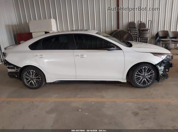 3KPF54AD3RE754986 2024 KIA FORTE White Панорамний вид салону 360°