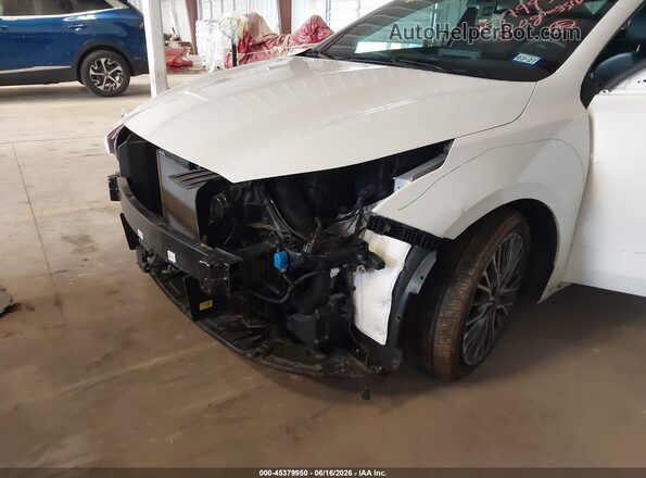 3KPF54AD3RE754986 2024 KIA FORTE White Вид спереду