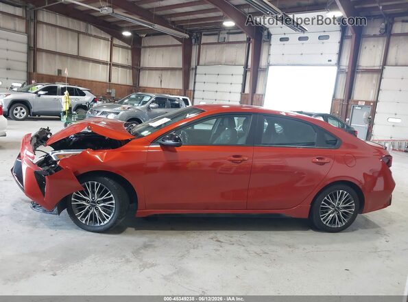 3KPF54AD4NE430990 2022 KIA FORTE Orange 