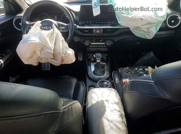 3KPF54AD4NE431217 2022 KIA FORTE Черный Вид панели приборов