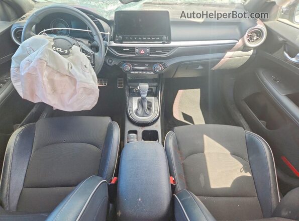 3KPF54AD4RE723889 2024 KIA FORTE Gray Dashboard view
