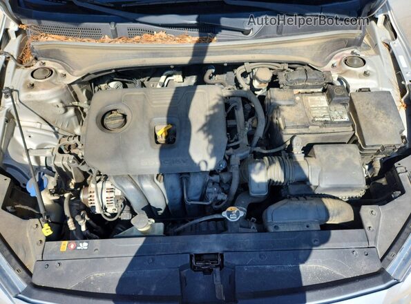 3KPF54AD5LE210741 2020 KIA FORTE Silver Rear interior view