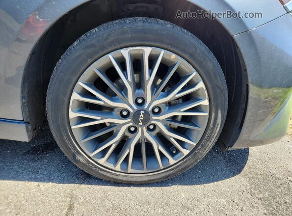 3KPF54AD5PE580089 2023 KIA FORTE Gray 
