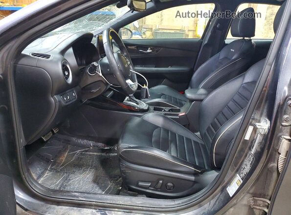3KPF54AD5PE598270 2023 KIA FORTE Charcoal Front interior view