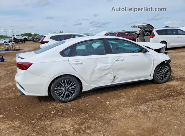 3KPF54AD5PE650805 2023 KIA FORTE Белый Задняя правая четверть