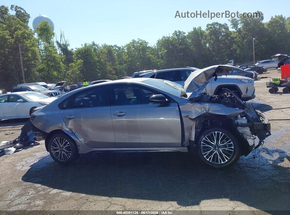 3KPF54AD5PE673033 2023 KIA FORTE Gray Вид задньої частини салону