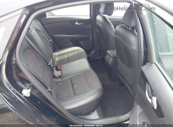 3KPF54AD5RE740247 2024 KIA FORTE Black Вид наклейки з VIN-кодом