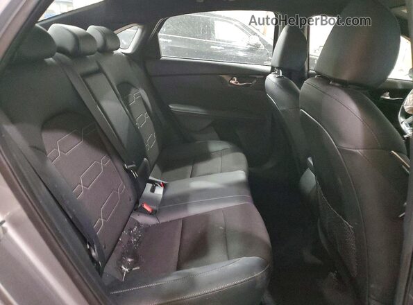 3KPF54AD5RE745531 2024 KIA FORTE Угольный Вид задних сидений