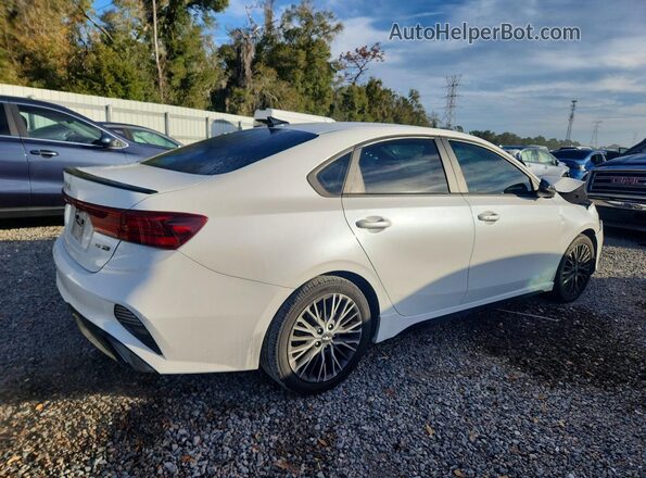 3KPF54AD7NE455673 2022 KIA FORTE White 