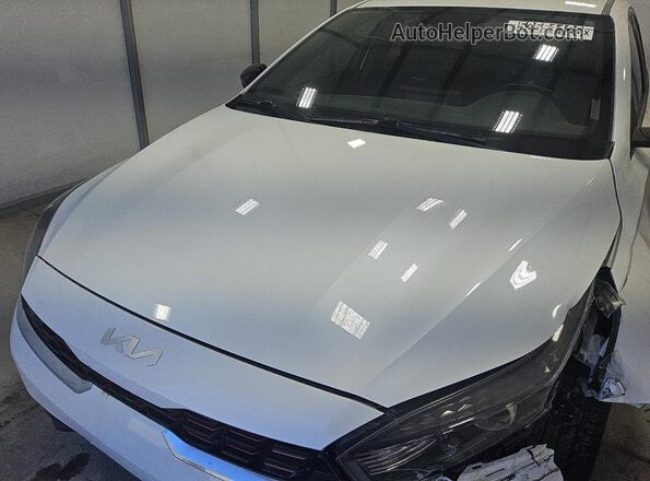 3KPF54AD7PE522324 2023 KIA FORTE White 