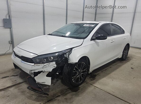 3KPF54AD7PE522324 2023 KIA FORTE White 