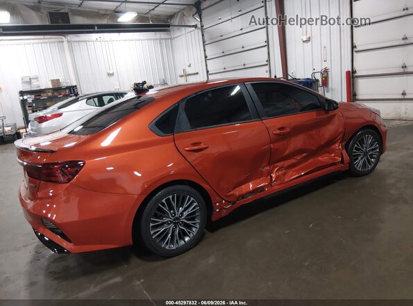3KPF54AD7PE684969 2023 KIA FORTE Orange Rear right