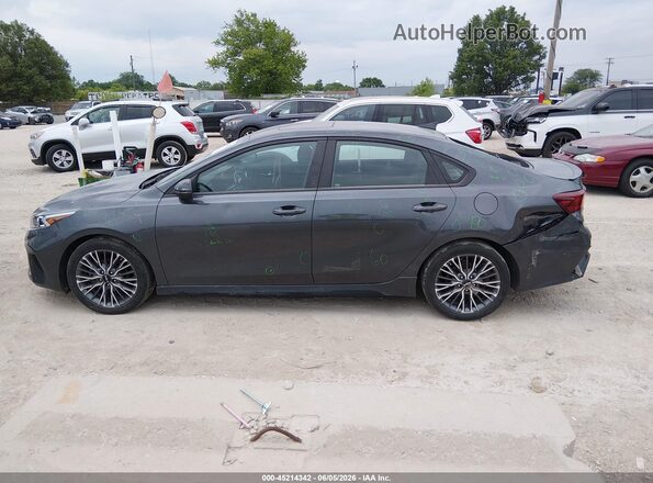 3KPF54AD7RE833030 2024 KIA FORTE Gray Սալոնի 360 աստիճան տեսք