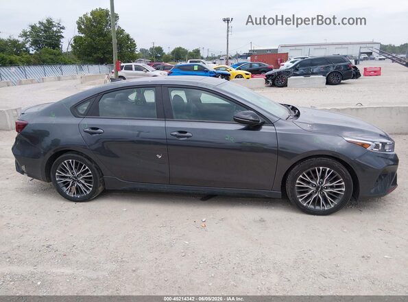 3KPF54AD7RE833030 2024 KIA FORTE Gray Սալոնի հետևի տեսք