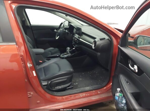 3KPF54AD8KE069064 2019 KIA FORTE Оранжевый Вид салона спереди