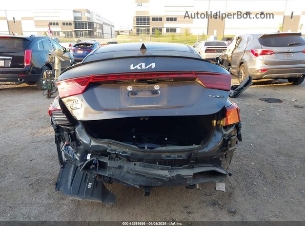 3KPF54AD8RE715052 2024 KIA FORTE Gray 