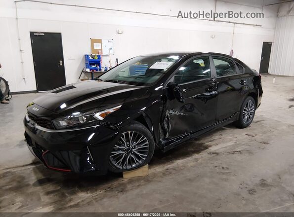 3KPF54AD8RE821307 2024 KIA FORTE Black Przód lewy
