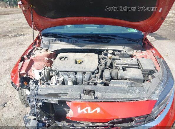 3KPF54AD9PE551050 2023 KIA FORTE Оранжевый Вид сзади