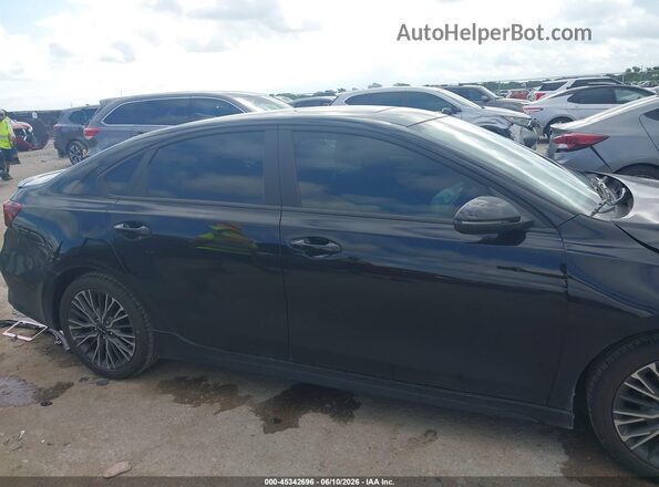 3KPF54AD9RE796109 2024 KIA FORTE Black Widok wnętrza z tyłu