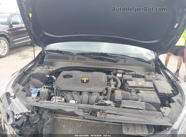 3KPF54AD9RE796109 2024 KIA FORTE Black Widok z tyłu