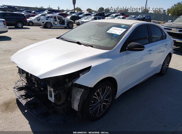 3KPF54ADXNE438026 2022 KIA FORTE White Front left
