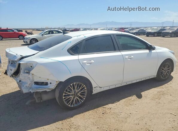 3KPF54ADXNE484357 2022 KIA FORTE White 